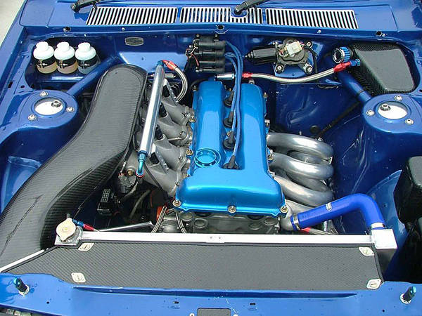 engine_bay.jpg