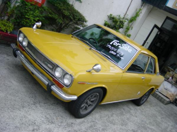 1971_Bluebird_1800SSS_Coupe--_Safari_Gold_1