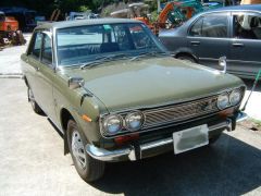 1970_Bluebird_Sedan_1600_GL_Green