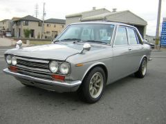 1971_Bluebird_SSS_Sedan_Silver