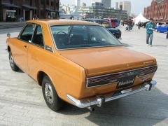 Nissan_Collection_Bluebird_Coupe_2