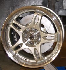16" wheel with 12.2" rotors & Wilwood calipers (rear)