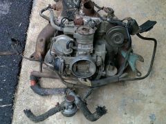 L20B_Intake_Carb_and_Exhaust_Manifolds2