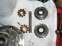 H190 Differential - 510 Wagon Side & Pinion Gears