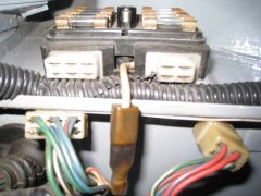 February 1970 Datsun 510 Fusebox - connections