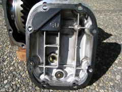 Subaru STi R-180 differential cover -- Inside view