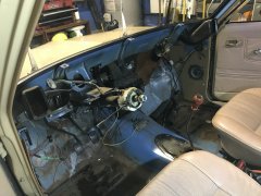 12272017 bruiser windshield and dash (10).JPG